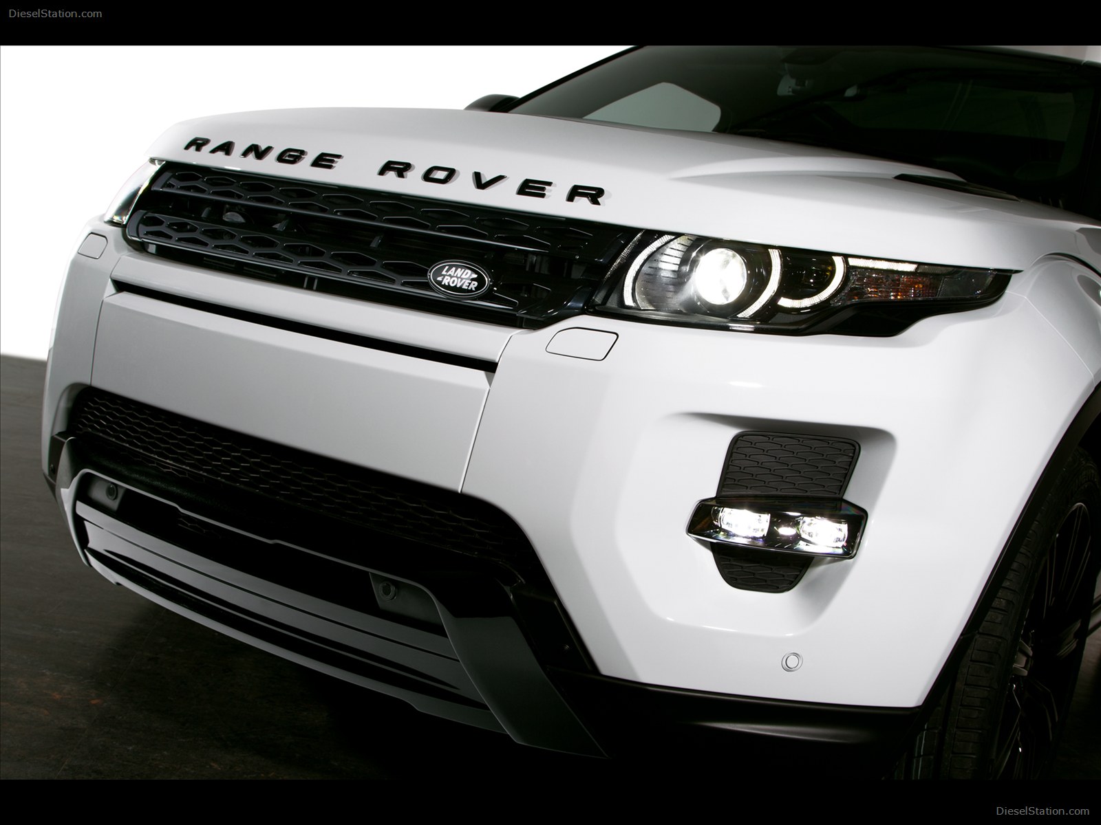 Land Rover Evoque Black Design Pack 2014 Land Rover Evoque Black Design Pack 2014